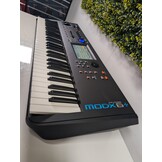 Yamaha Modx6+ 1 maand oud