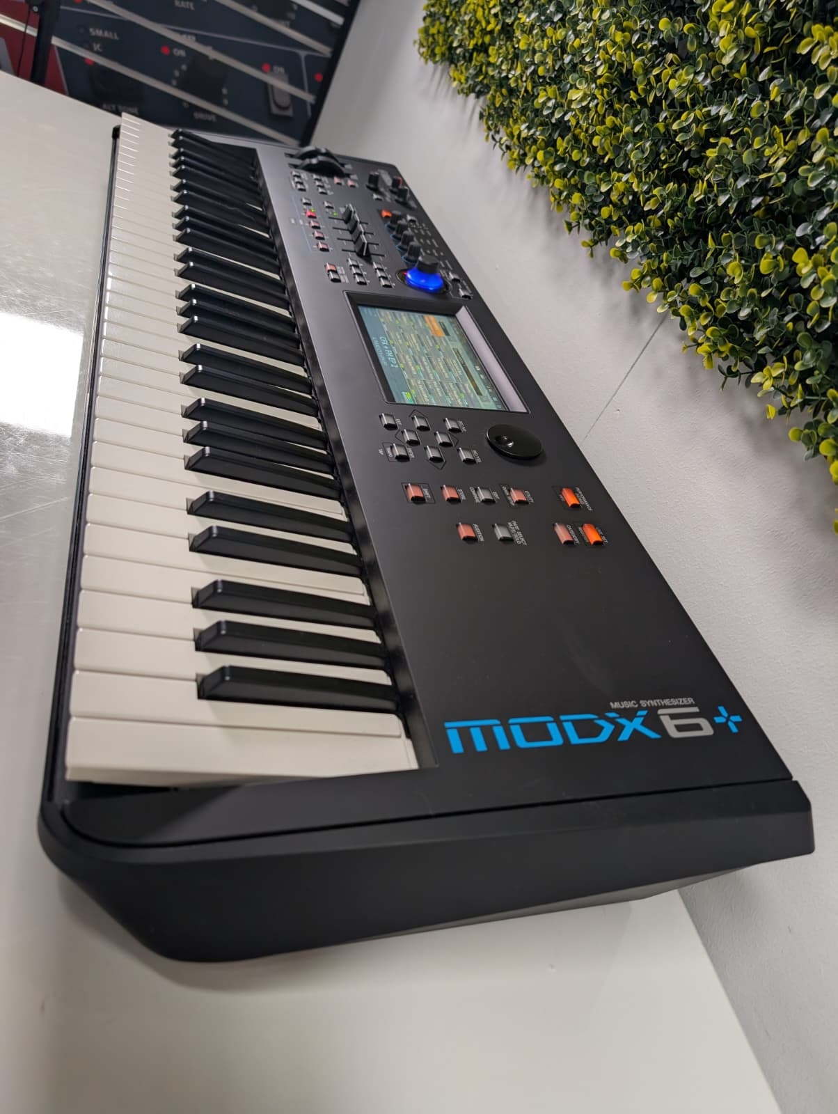 Yamaha Modx6+ 1 maand oud