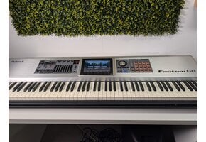 De Roland Fantom G8 tweedehands