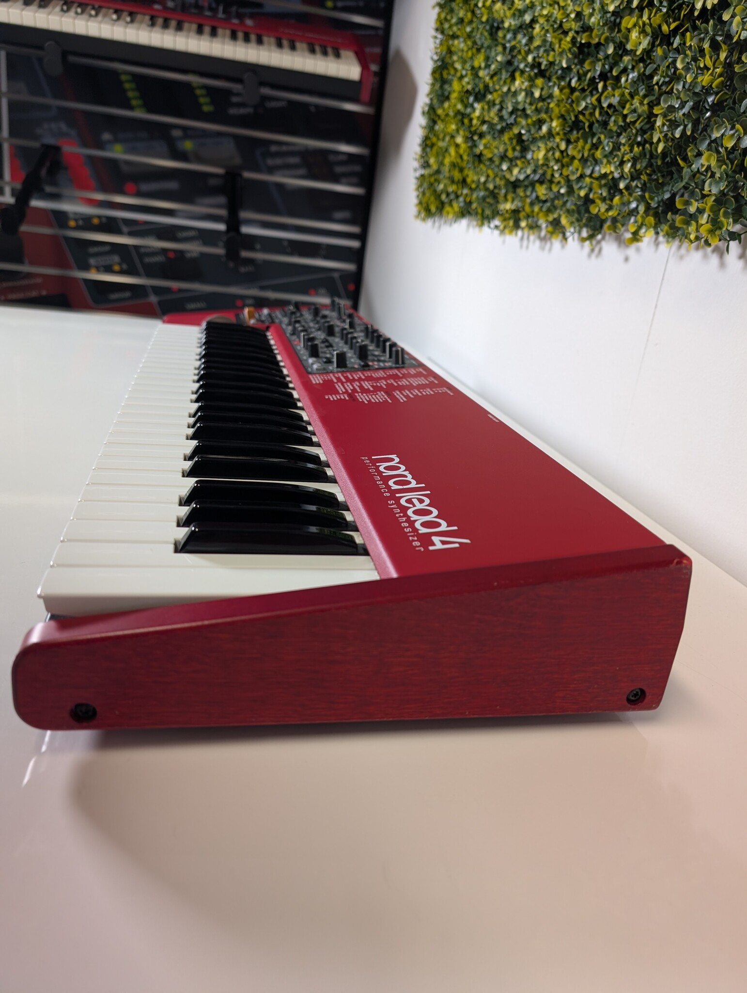 Nord Lead 4 (jong gebruikt)