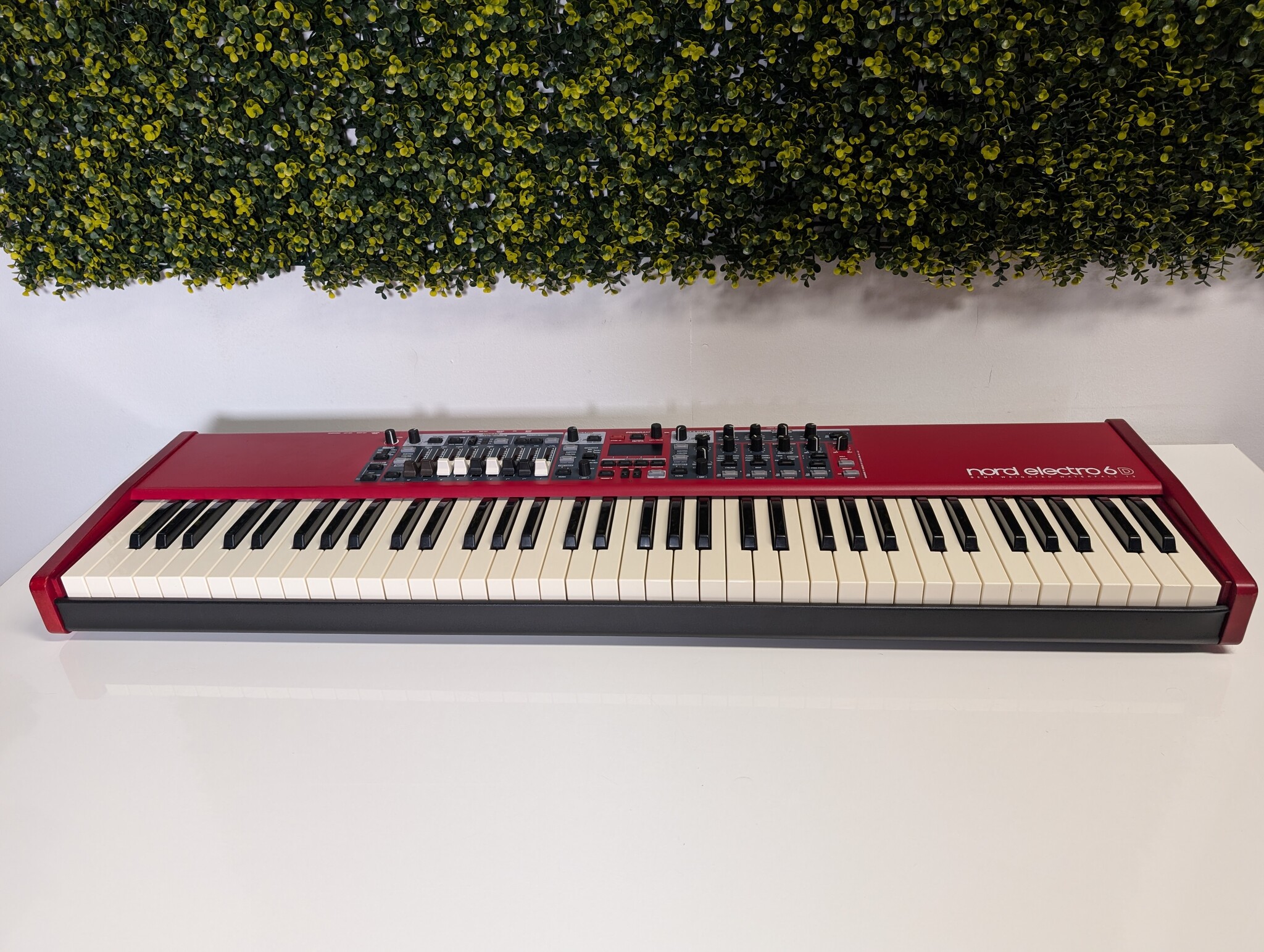Nord Electro 6D 73 - Tweedehands Model Zeer goede staat