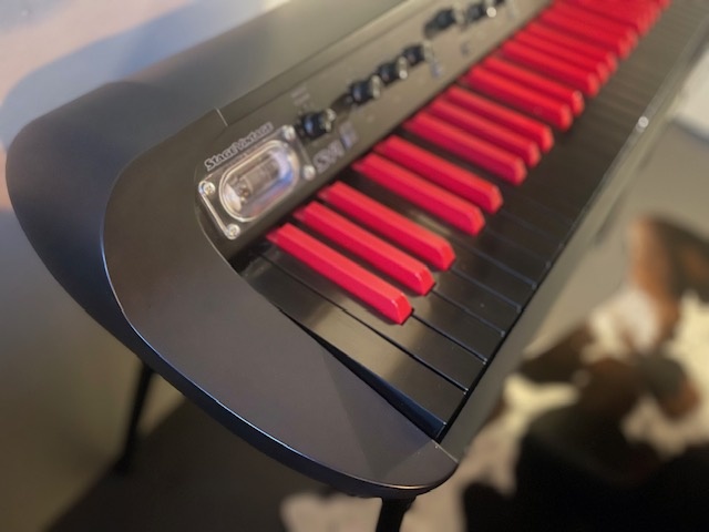 LIMITED Edition Korg SV1 73