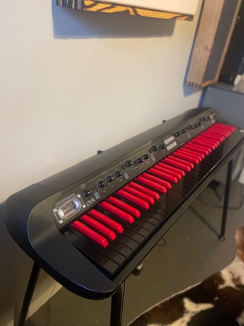 LIMITED Edition Korg SV1 73