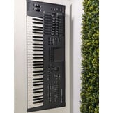 Yamaha Motif XF6 Synthesizer Workstation