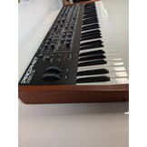 Prophet Rev 2 - 16 voices - Synthesizer + gator 61 hoes