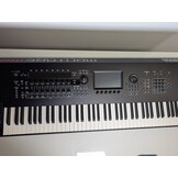 Yamaha MONTAGE M8x 88 Jong gebruikt, Op voorraad (direct leverbaar) + Gator flightcase  + Pedaal