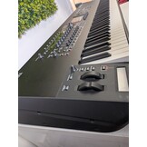 Yamaha MONTAGE M8x 88 Jong gebruikt, Op voorraad (direct leverbaar) + Gator flightcase  + Pedaal