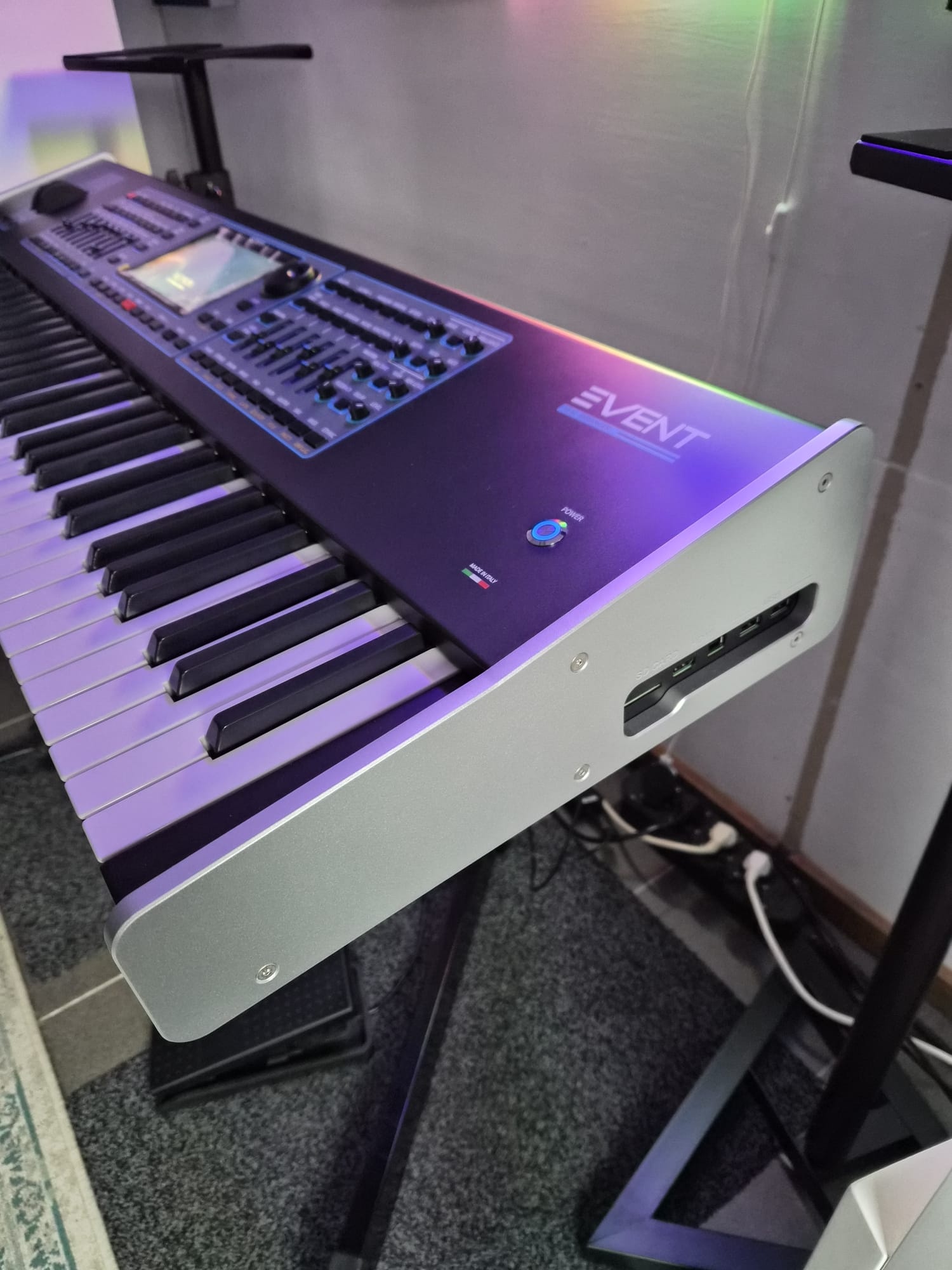 Ketron Event 76 B stock Model