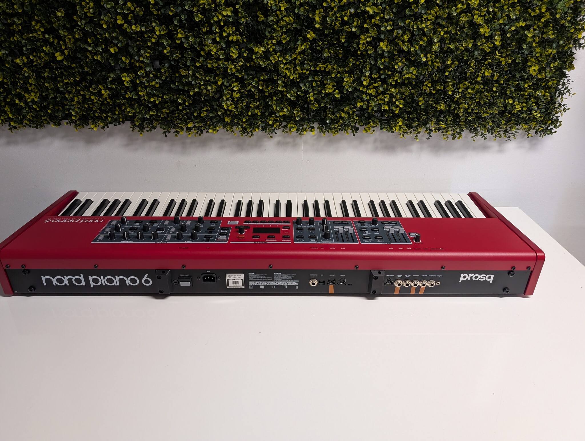 Clavia Nord Piano 6 73 Actie!