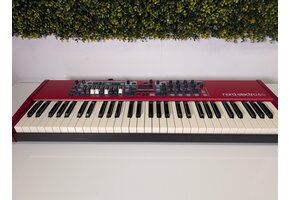 Nord Electro 6D 61 Tweedehands Mint staat