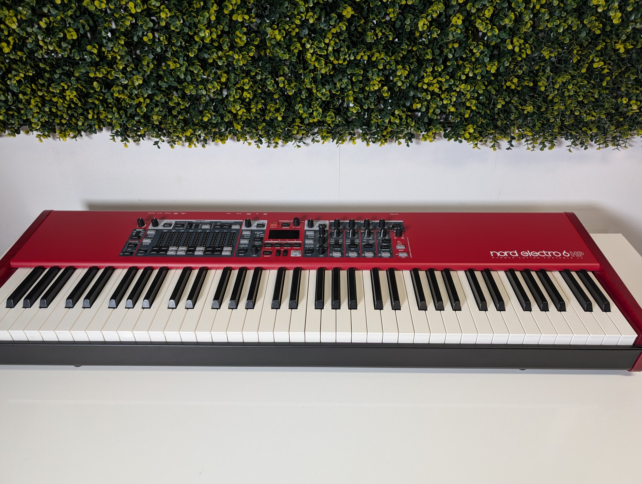 Clavia Nord Electro 6 HP 73 toetsen!