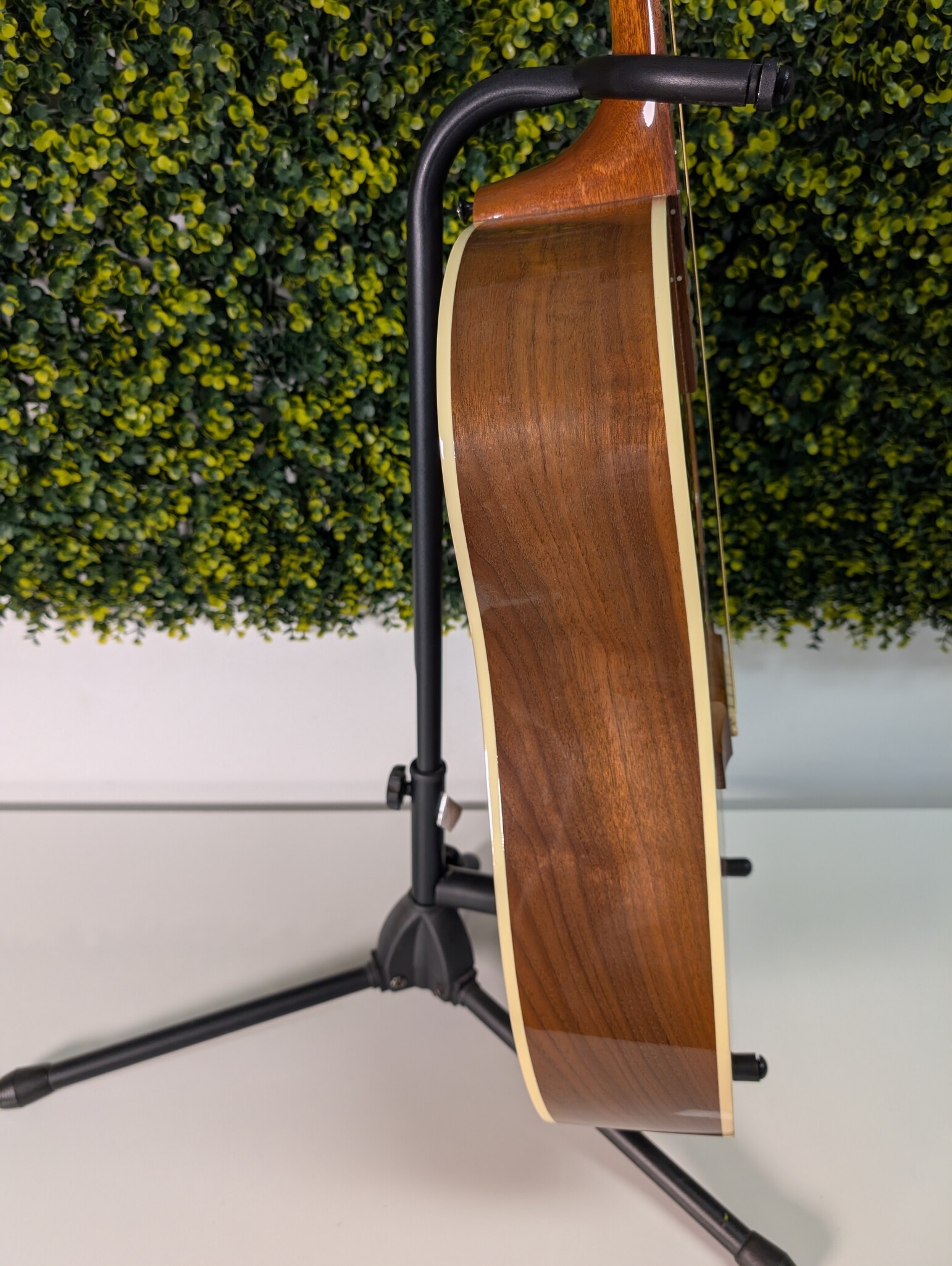 Let op Actie! Gibson J-45 Studio Walnut Akoestische Gitaar