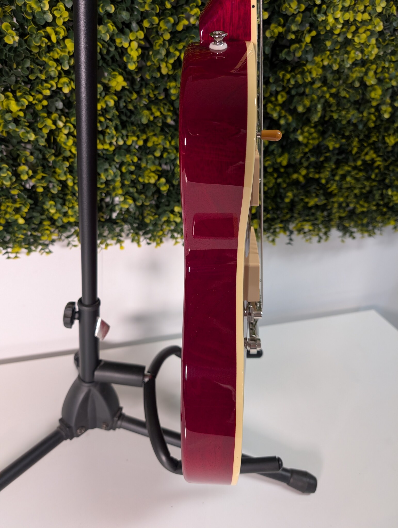 Let op ACTIE! Tokai Love Rock LS-101 – Candy Apple Red