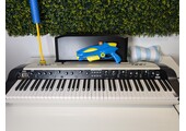 Zomerdeal ! Korg SV2 73 Combi Jong Gebruikt