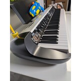 Zomerdeal ! Korg SV2 73 Combi Jong Gebruikt