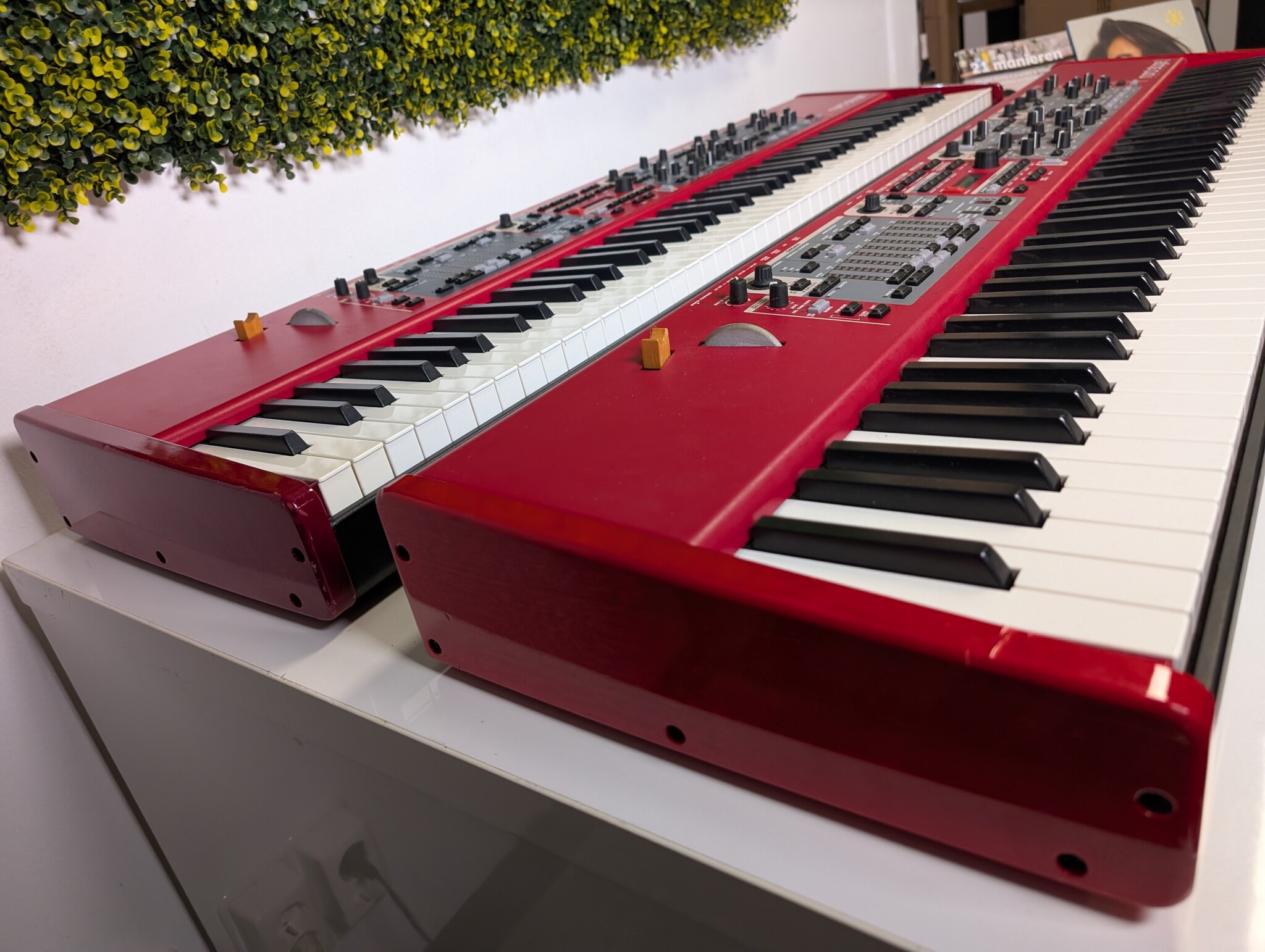1x Nord Stage 2 88 Toetsen Synthesizer/Stage Piano