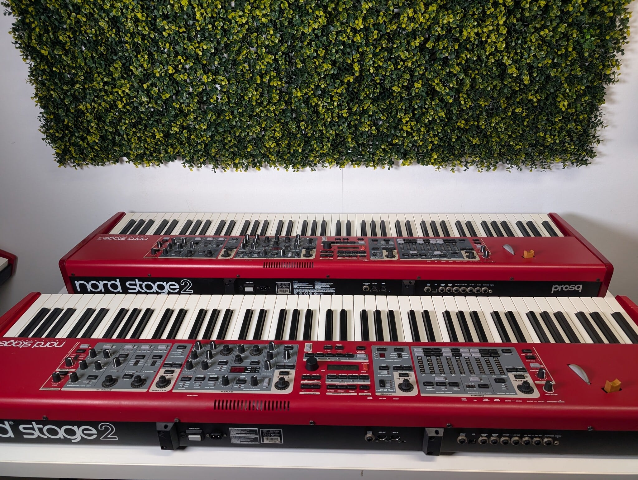 2x Nord Stage 2 88 Toetsen Synthesizer/Stage Piano
