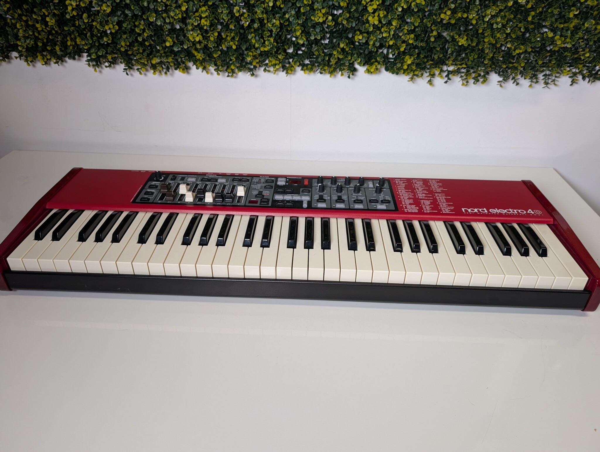 Nord Electro 4 d73  Stage Piano/Synthesizer