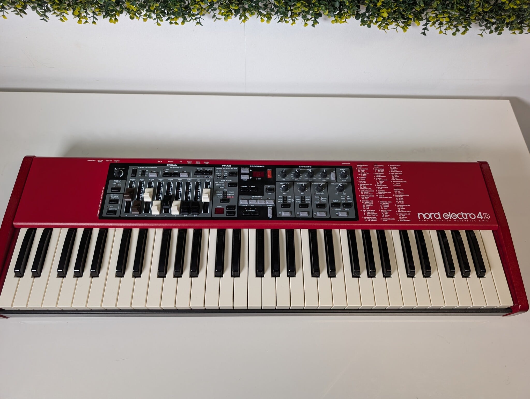 Nord Electro 4 d73 Stage Piano/Synthesizer
