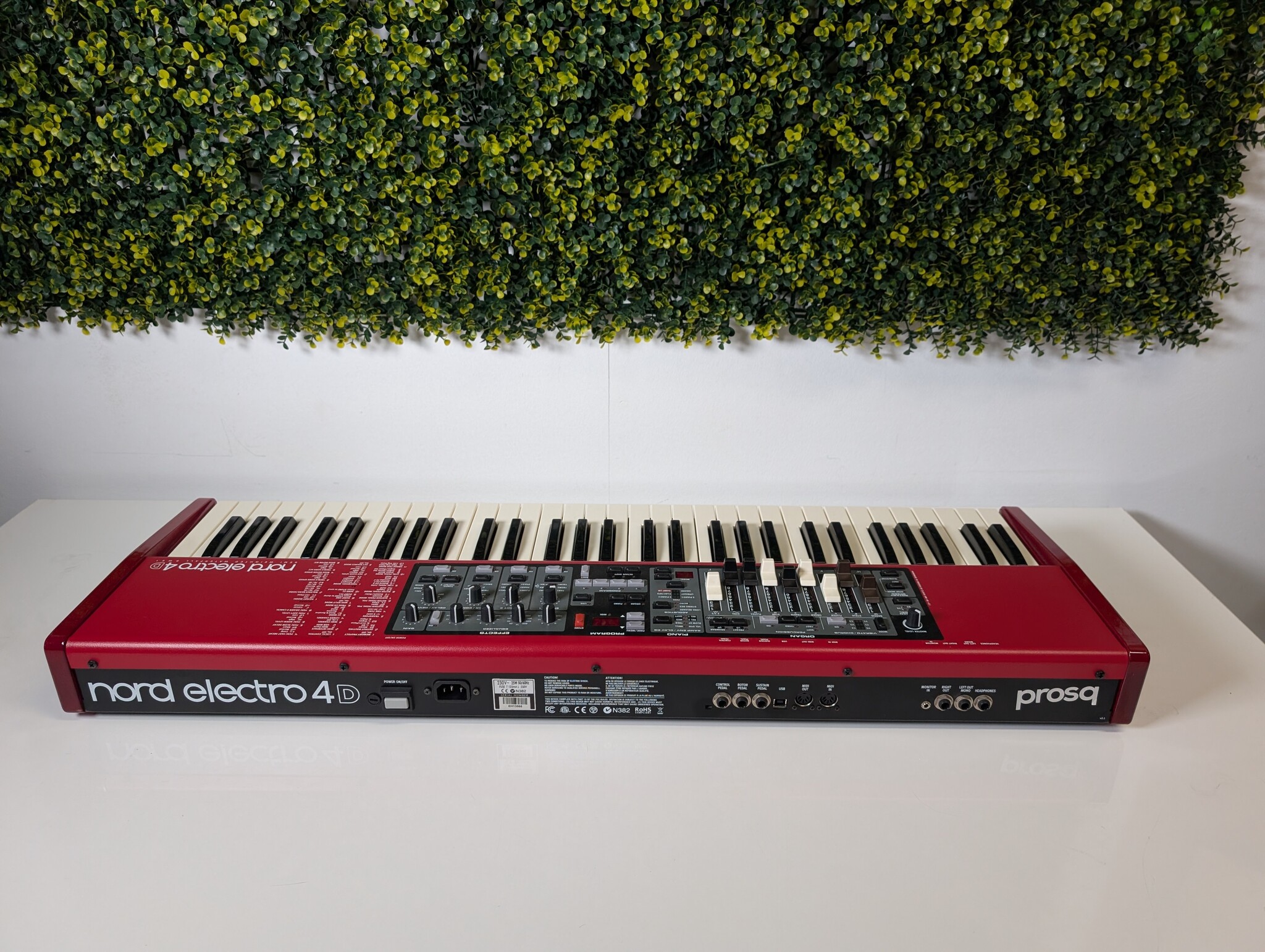 Nord Electro 4 d73 Stage Piano/Synthesizer