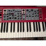 1x Nord Stage 2 88 Toetsen Synthesizer/Stage Piano