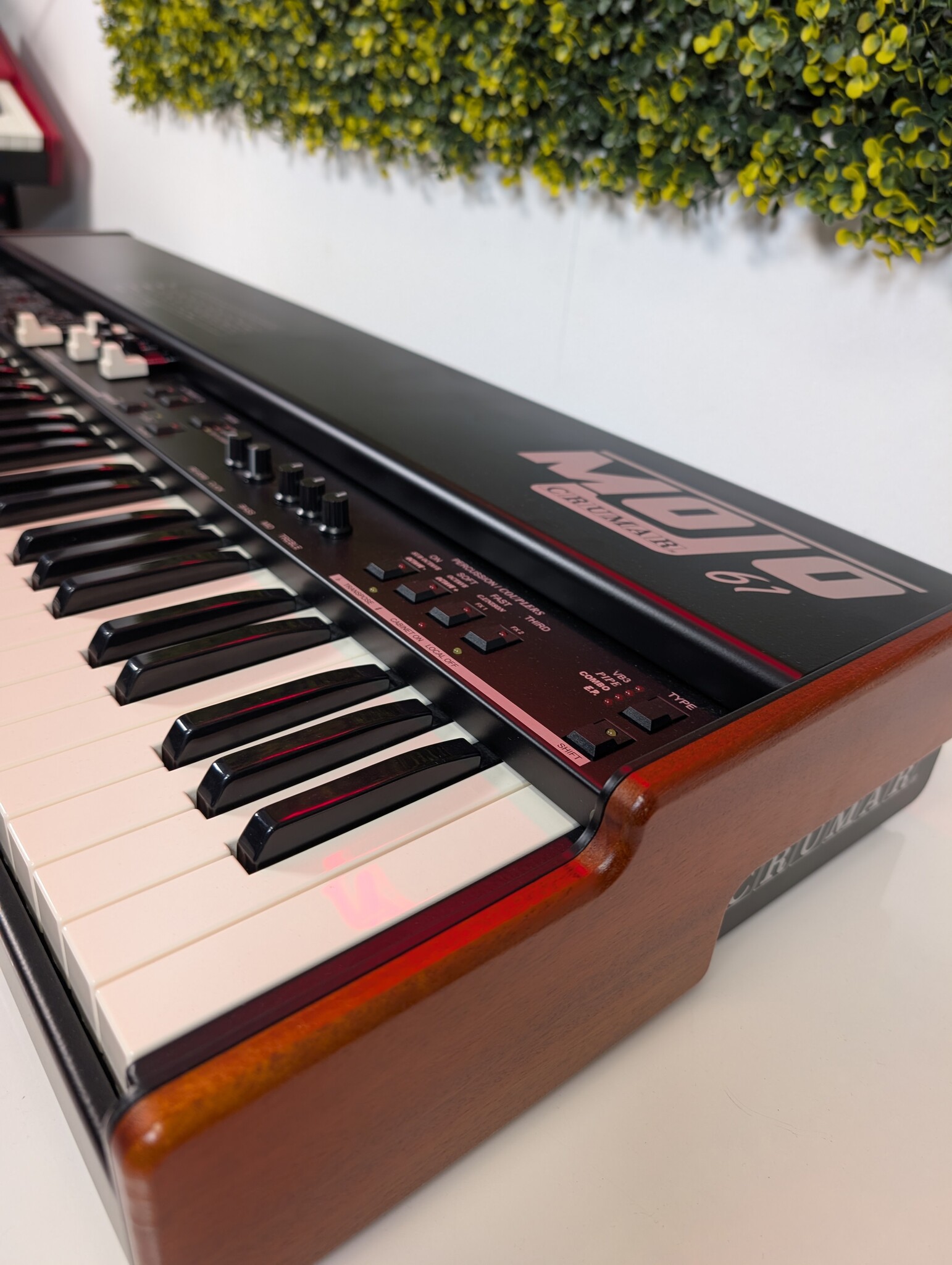 Crumar Mojo 61 - Digitale Hammond Orgel/Keyboard