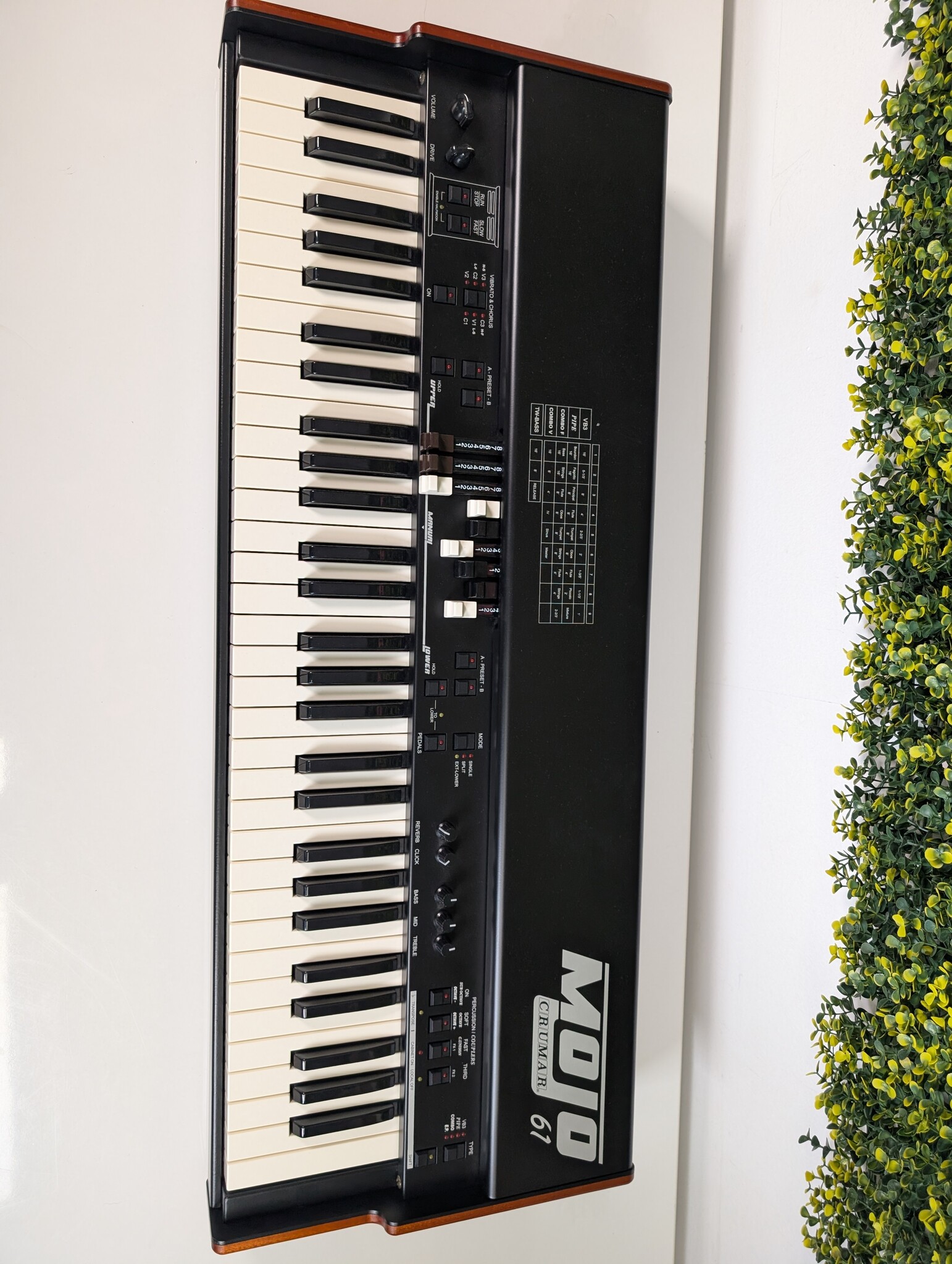 Crumar Mojo 61 - Digitale Hammond Orgel/Keyboard
