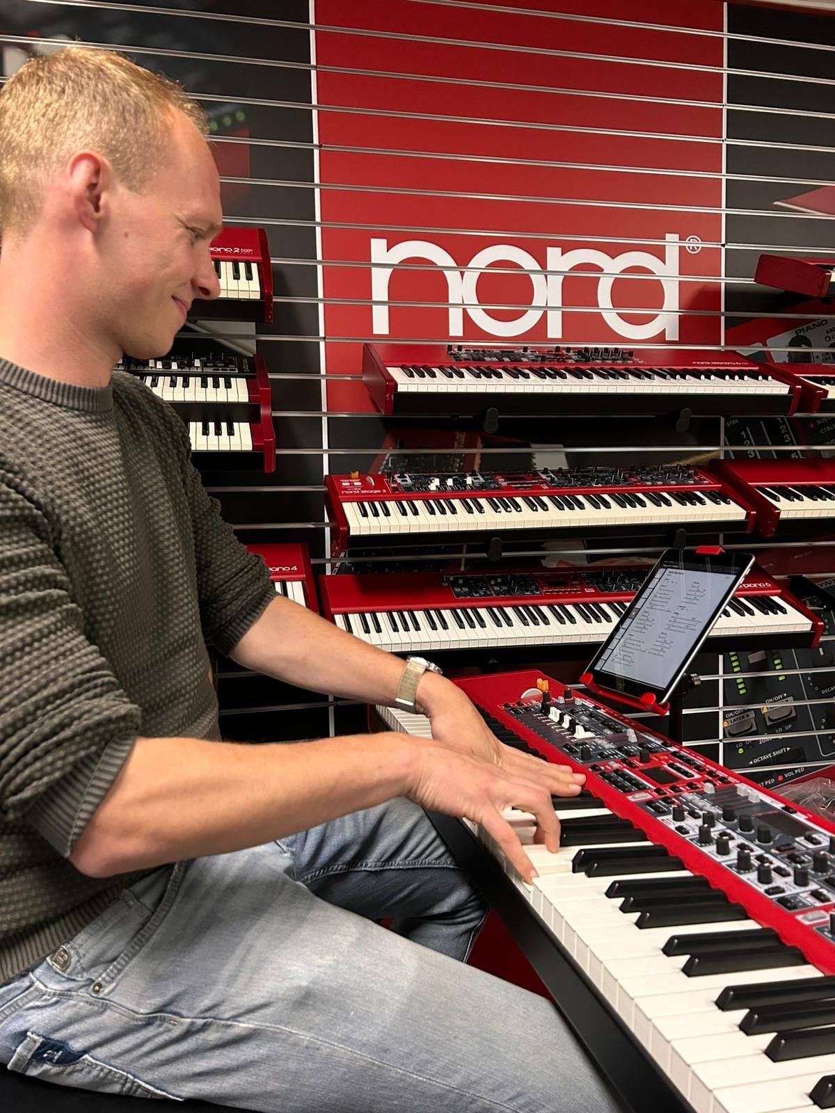 Ga naar onze maanddeals. Nieuw en Refurbished!