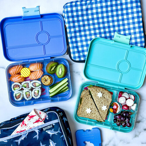 Yumbox Tapas XL Lunchbox mit 4 Fächern - Monte Carlo Blue/Shark