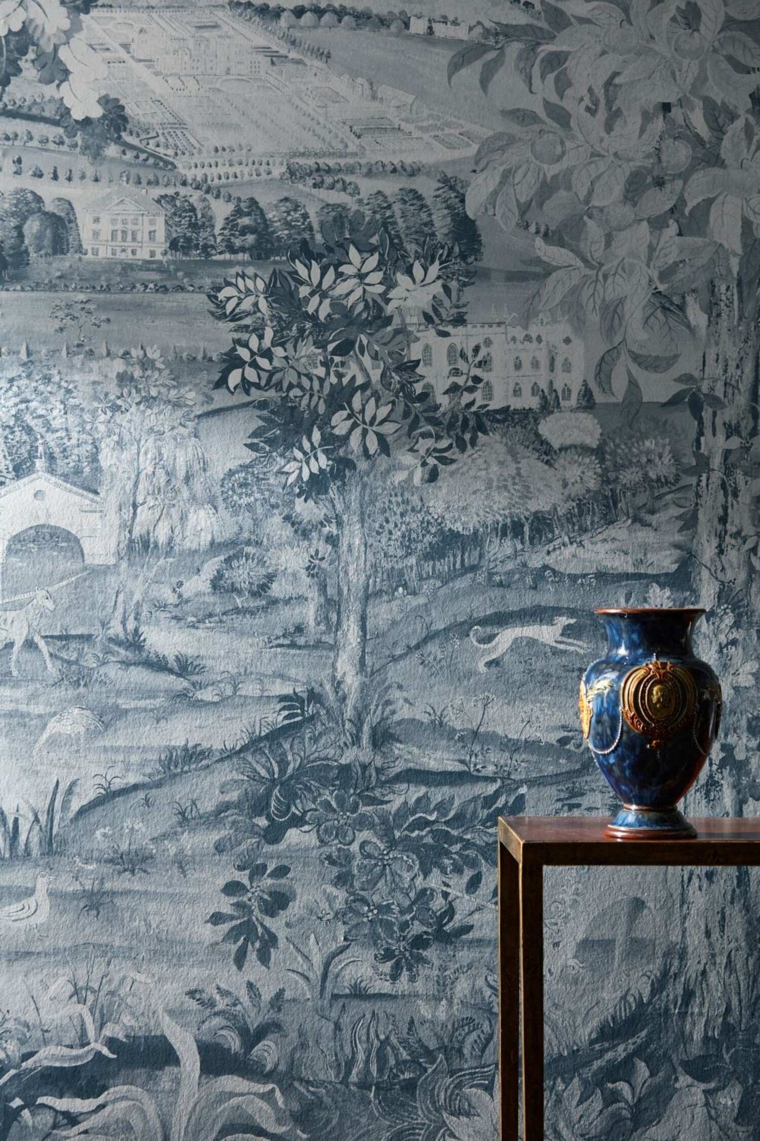 Zoffany - 313040 | Luxury wallpaper online | Free Shipping