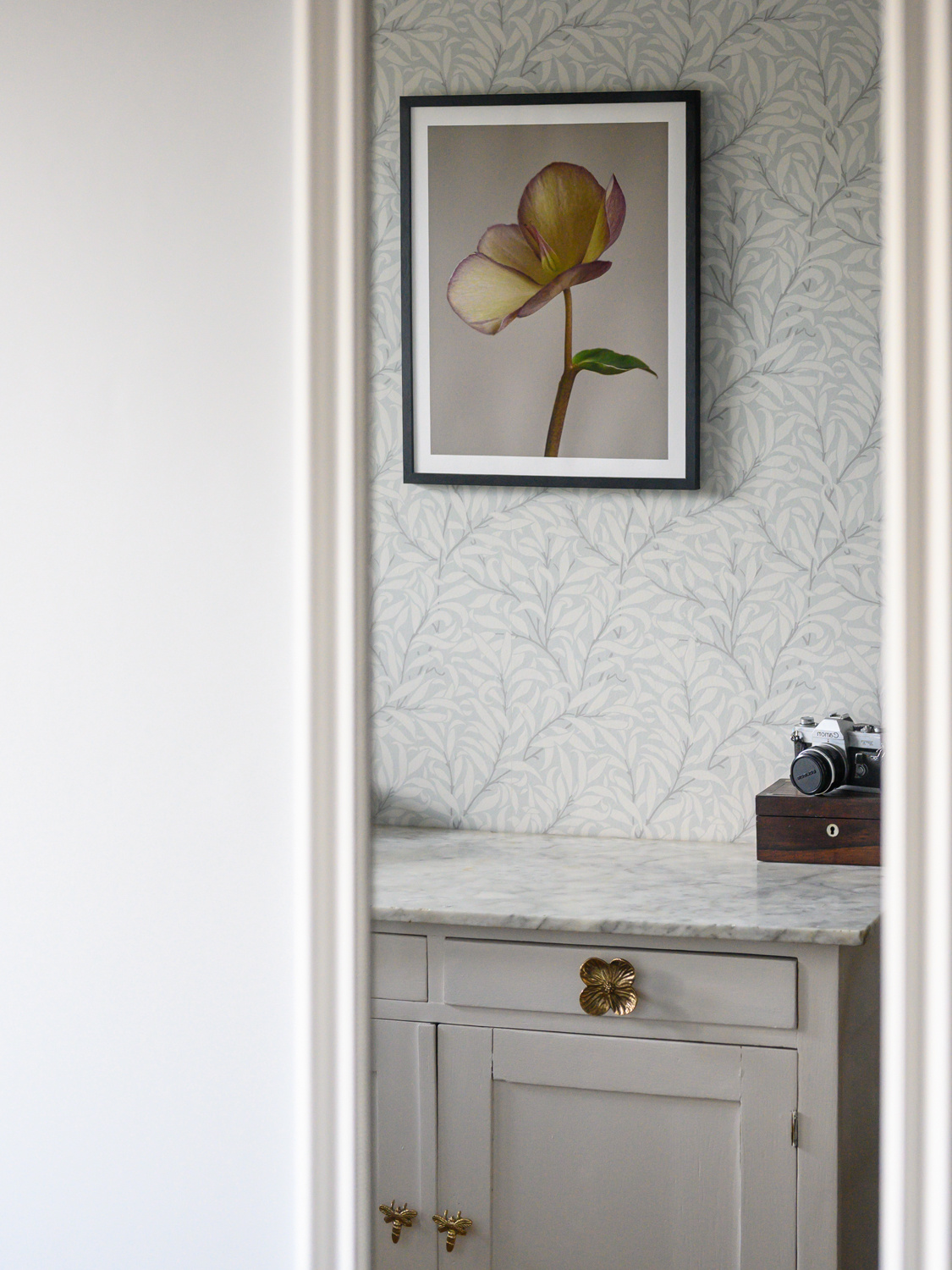 Binnenkijken bij de Mooiste Muren - Stephanie kleedkamer