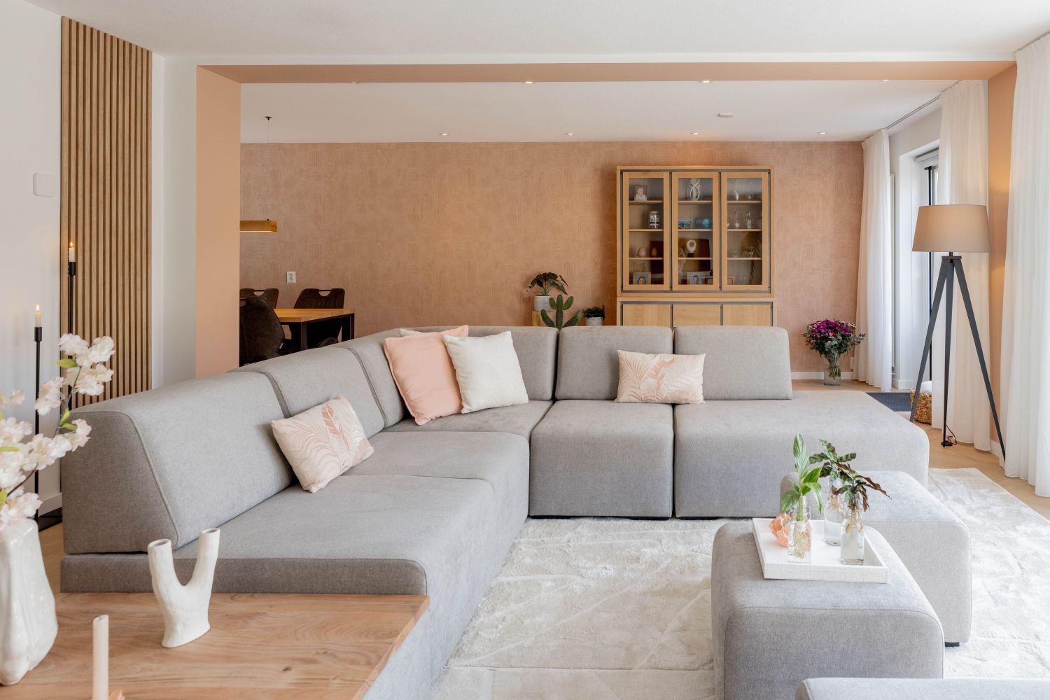 De Grote Tuinverbouwing x De Mooiste Muren aflevering 34 woonkamer