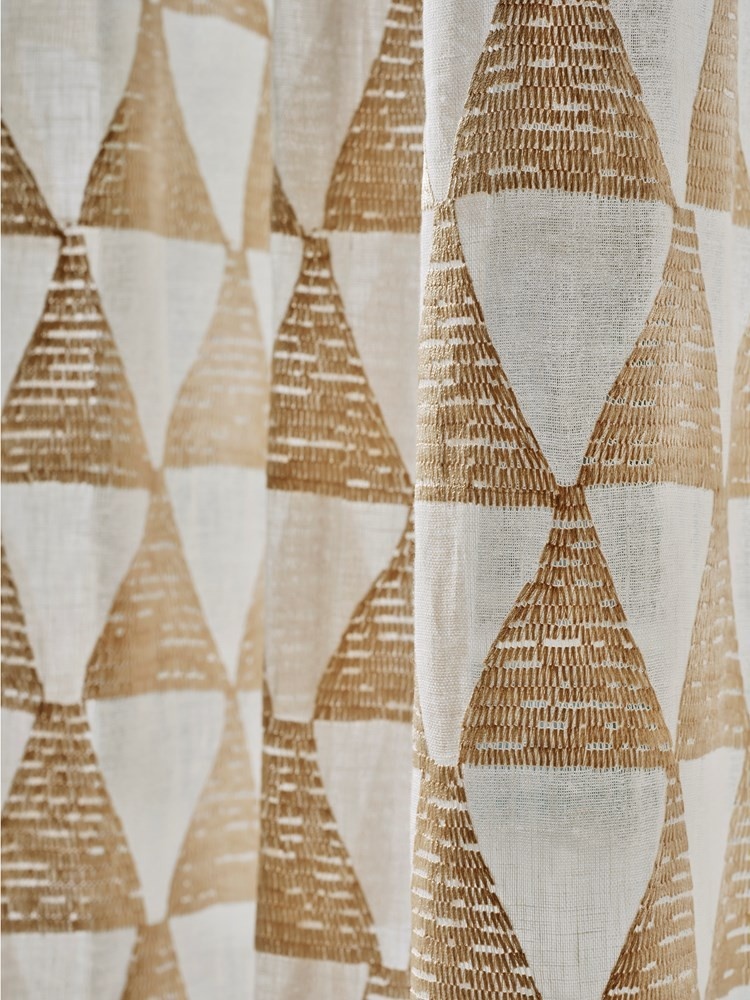 Raambekleding bij de Mooiste Muren - inbetween