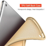 HEM HEM iPad Hoes geschikt voor iPad Air / Air 2 / 9.7 2017 / 9.7 2018 - Book Cover Siliconen - Vouwbaar - Goud - Met Stylus Pen - iPad Air Hoes - iPad Air 2 Hoes - iPad 9.7 2017 Hoes - iPad 9.7 2018 Hoes