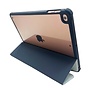 HEM HEM Marble Blue iPad hoes geschikt voor iPad 10.2 (2019 / 2020 / 2021) - 10.2 inch Vouwbare Autowake Cover - iPad 2019 / 2020 / 2021 hoes - iPad 7 / 8 / 9 Hoes - 7e / 8e / 9e generatie hoes - Met Stylus opbergmogelijkheid