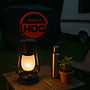 HEM HEM Solar Stormlantaarn – Oplaadbare Kampeerlamp / Tentlamp – Buitenlamp op Zonne-energie met Sensor – Warm Wit Licht – Automatisch Aanschakelend bij Donker – Inclusief Batterij & Opbergzak – Weerbestendig en Energiezuinig – Camping Lamp / Tuinlamp