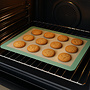 HEM HEM Siliconen Bakmat 40x30 - Herbruikbaar - Antiaanbaklaag – Vaatwasserbestendig – Hittebestendig tot 200°C – Ovenmat – Bakvel – Bakaccessoire - Groene rand
