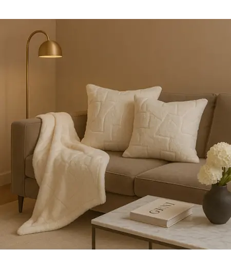 HEM Plaid 130x160 cm met 2 Sierkussens Creme