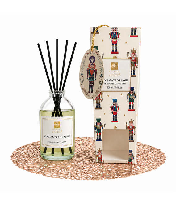HEM HEM Geurstokjes Cinnamon Orange 100 ml met Gouden Placemat 38 cm - 5 Stokjes - Geurdiffuser - Huisparfum - Kerstdecoratie