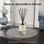 HEM HEM Geurstokjes Cinnamon Orange 100 ml met Zilveren Placemat 38 cm - 5 Stokjes - Geurdiffuser - Huisparfum - Kerstdecoratie