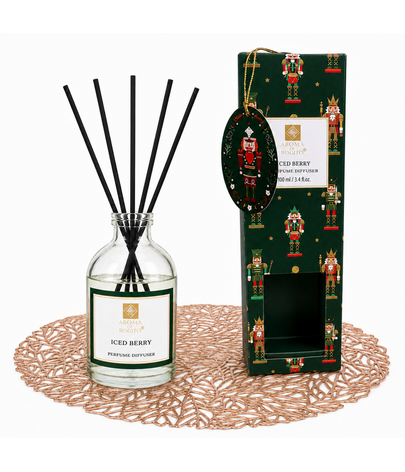 HEM HEM Geurstokjes Iced Berry 100 ml met Gouden Placemat 38 cm - 5 Stokjes - Geurdiffuser - Huisparfum - Kerstdecoratie