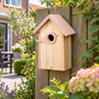 HEM HEM Vogelhuisje Hout - Nestkast voor Tuinvogels - 16 x 10 x 23 cm - Roze met Naturel Hout - Hangend - Met Microvezeldoekje
