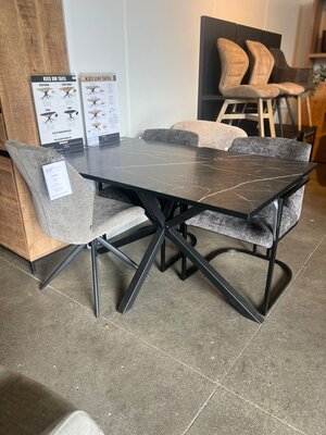 Mow Eetkamertafel Kent