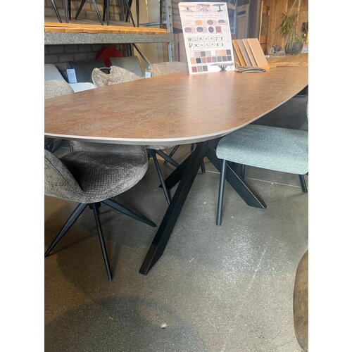 Mow HPL Eetkamertafel switch
