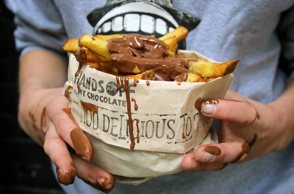 Hands Off My Chocolate & Frietboutique lanceren Europa's eerste frietje chocoladesaus