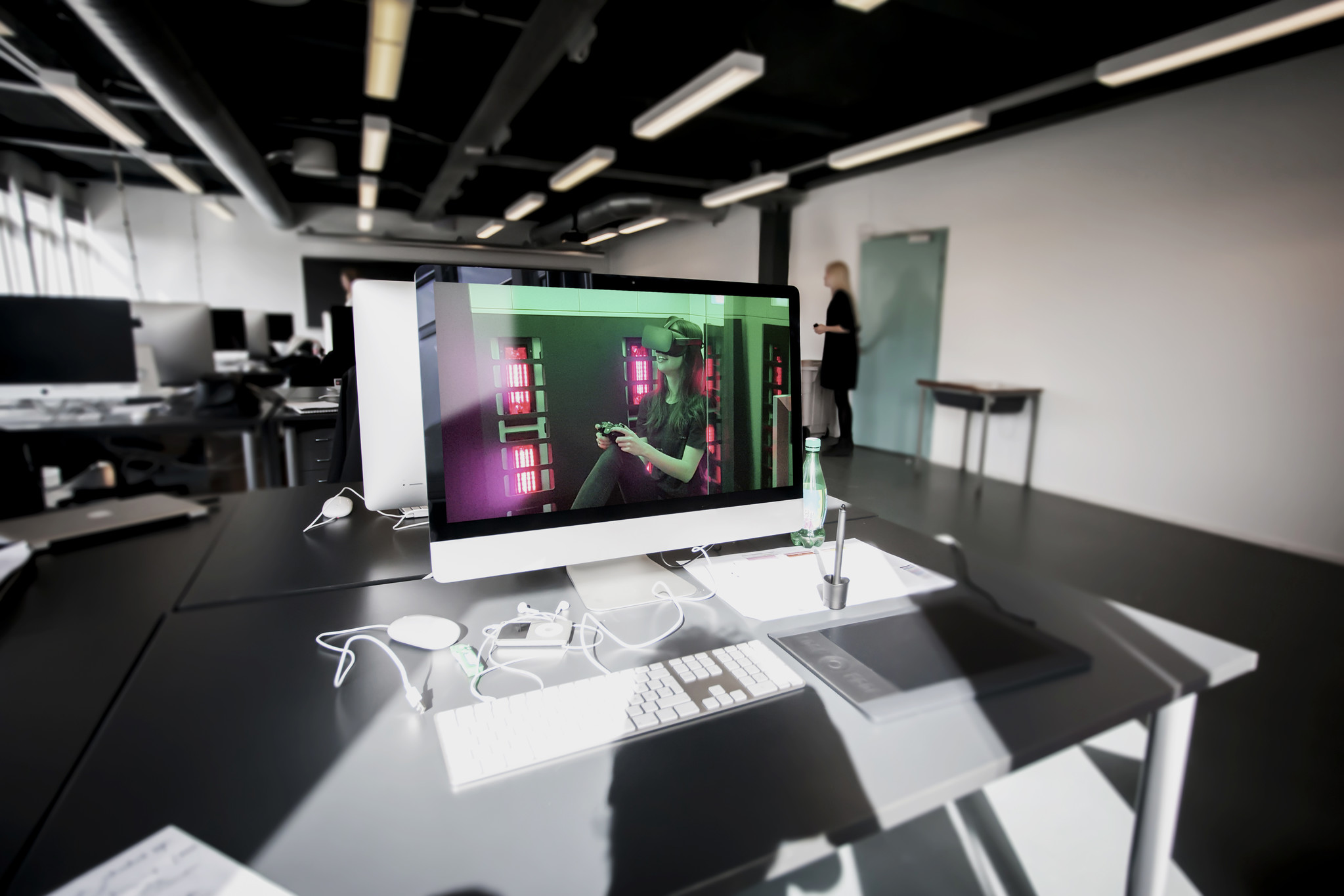 employee wellbeing office spaces multi sensory virtual reality sensiks