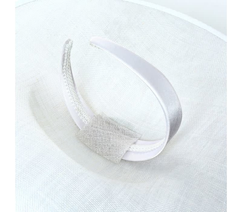 L001 White Headband Fascinator