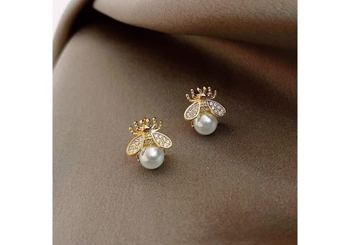 Peach Accessories ER052 Ivory Bee Pearl Earrings