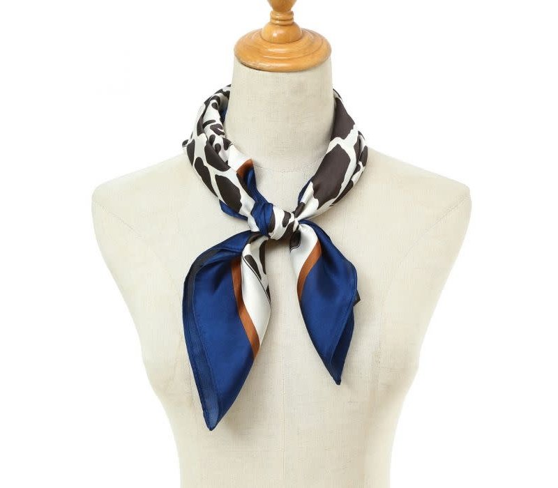 F695 Leopard with Navy edge Neck Scarf