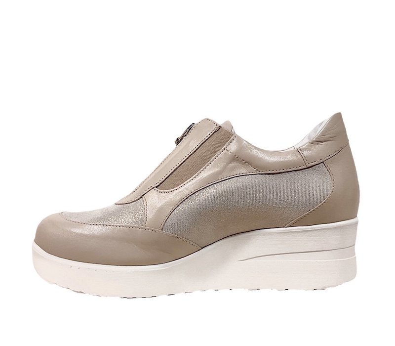 MarcoMoreo LOLA front zip wedge Shoe